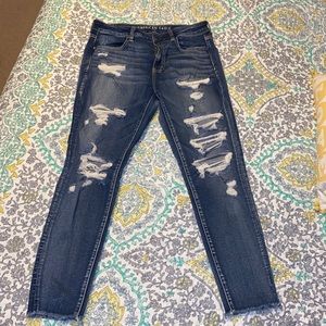 American Eagle Distressed Hi-Rise Jegging Crop Jeans